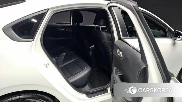 Kia Come New K3 2021 Белый из Кореи, фото 2