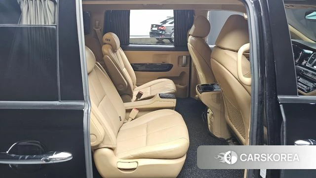 Kia The New Carnival 2020 Черный из Кореи, фото 2
