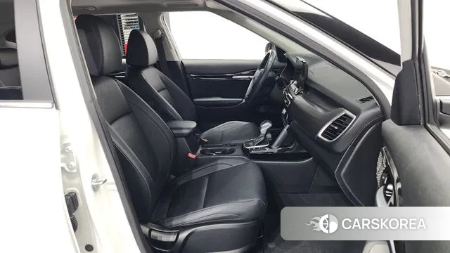 Kia Seltos 2022 Белый из Кореи, фото 2