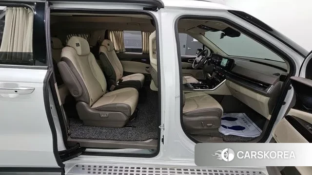 Kia Carnival 4th generation 2023 Белый из Кореи, фото 2