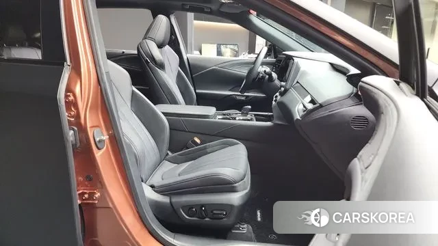 Lexus RX500h 5th generation 2024 Черный из Кореи, фото 2