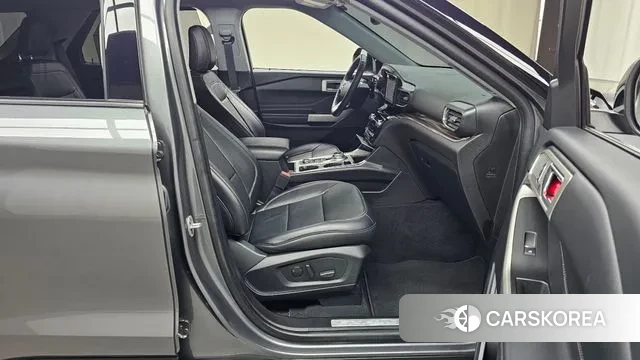 Ford Explorer 6th Generation 2023 Серый из Кореи, фото 2