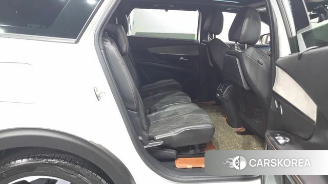 Peugeot 5008 second generation 2018 Белый из Кореи, фото 2