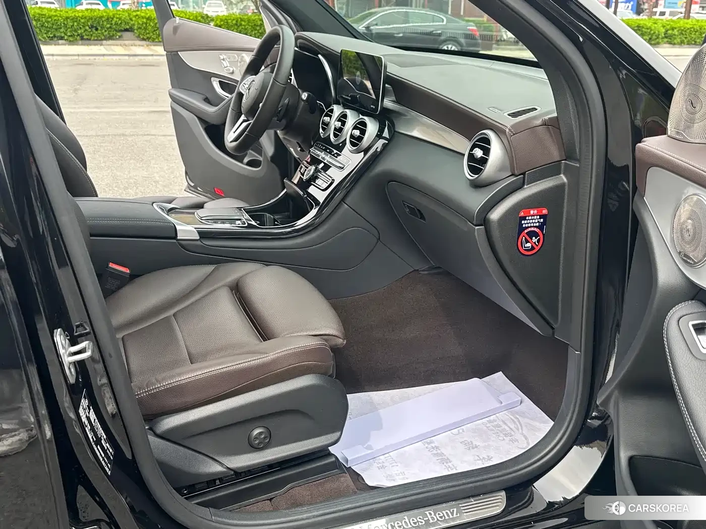 Mercedes-Benz GLC 2022 Черный из Китая, фото 2