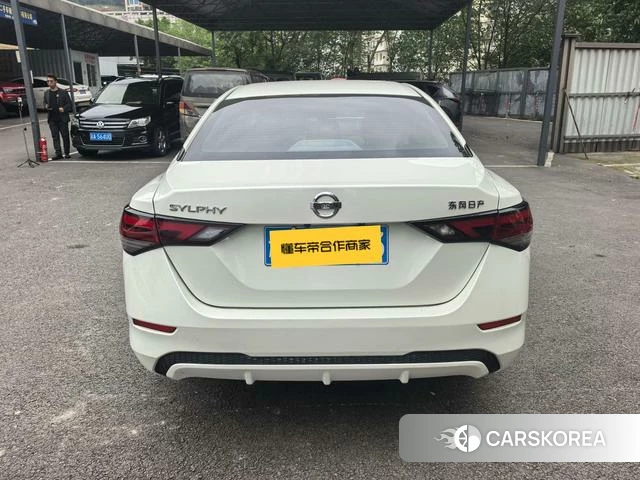 Nissan Xuan Yi 2021 Белый из Китая, фото 2