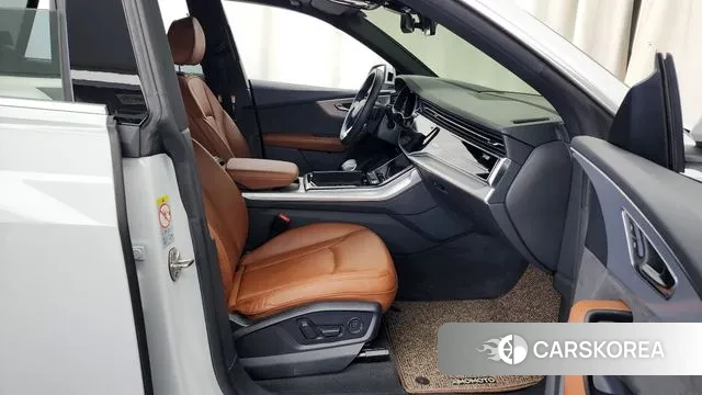 Audi Q8 (4M) 2021 Белый из Кореи, фото 2