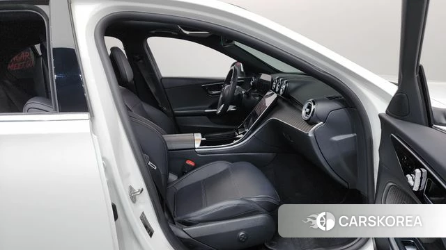 Mercedes-Benz C-Class W206 2023 Белый из Кореи, фото 2