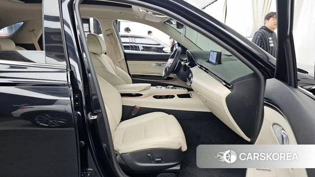 Genesis GV70 2021 Черный из Кореи, фото 2