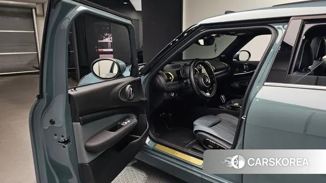 Mini Cooper S Clubman 2022 Небесно-голубой из Кореи, фото 2