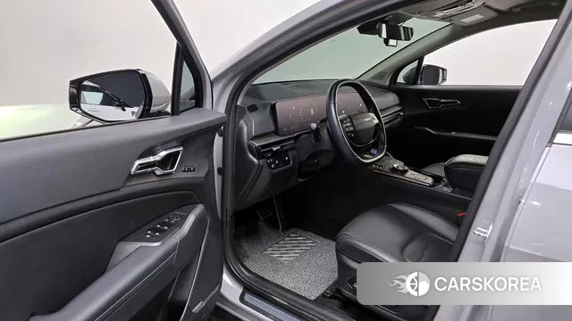 Kia The New Sportage 5th Generation 2024 Серебристо-серый из Кореи, фото 2