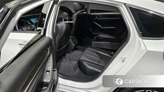 Honda Accord 10th Generation 2022 Белый из Кореи, фото 2