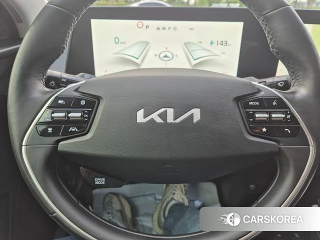 Kia EV6 2021 Жемчужный цвет из Кореи, фото 2