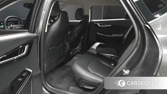 Kia EV6 2022 Серый из Кореи, фото 2