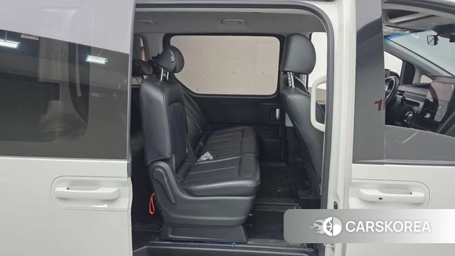 Hyundai Staria 2022 Белый из Кореи, фото 2