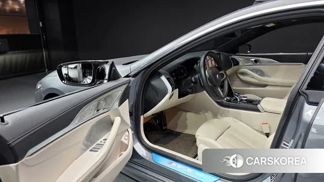 BMW 8 Series (G15) 2024 Серебристо-серый из Кореи, фото 2