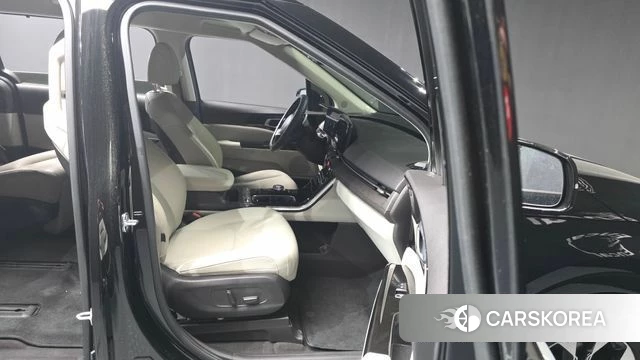Kia Carnival 4th generation 2023 Черный из Кореи, фото 2