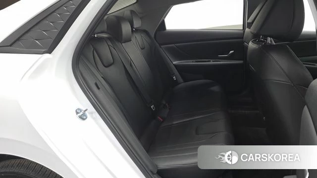 Hyundai The New Avante (CN7) 2025 Белый из Кореи, фото 2