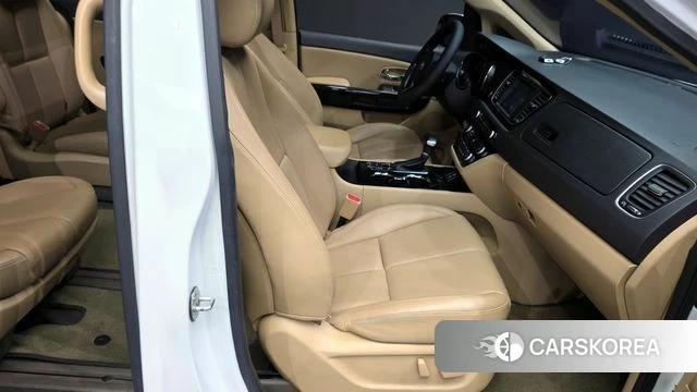 Kia The New Carnival 2018 Белый из Кореи, фото 2