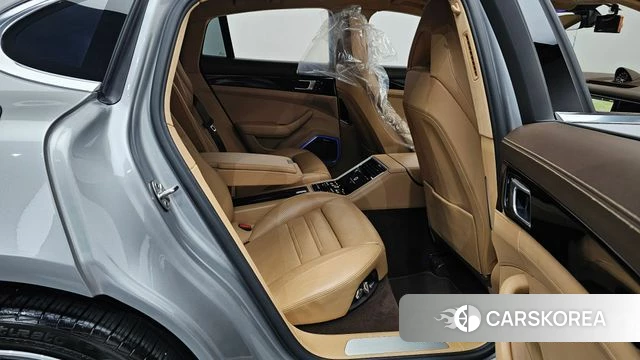 Porsche Panamera (971) 2018 Серебристо-серый из Кореи, фото 2