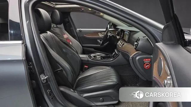 Mercedes-Benz E-Class W213 2018 Серый из Кореи, фото 2