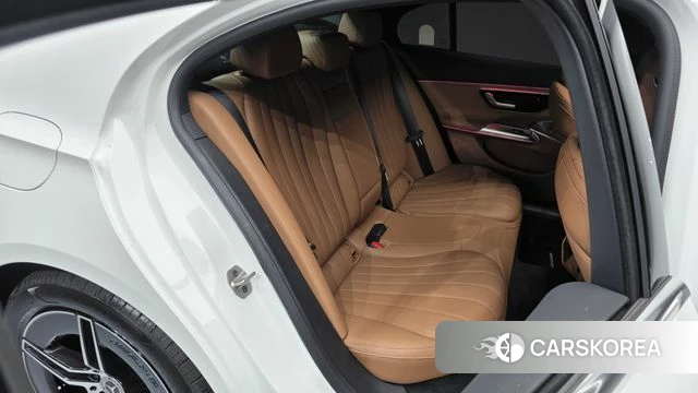 Mercedes-Benz E-Class W214 2026 Белый из Кореи, фото 2