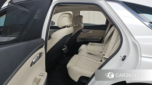 Genesis GV70 2023 Белый из Кореи, фото 2