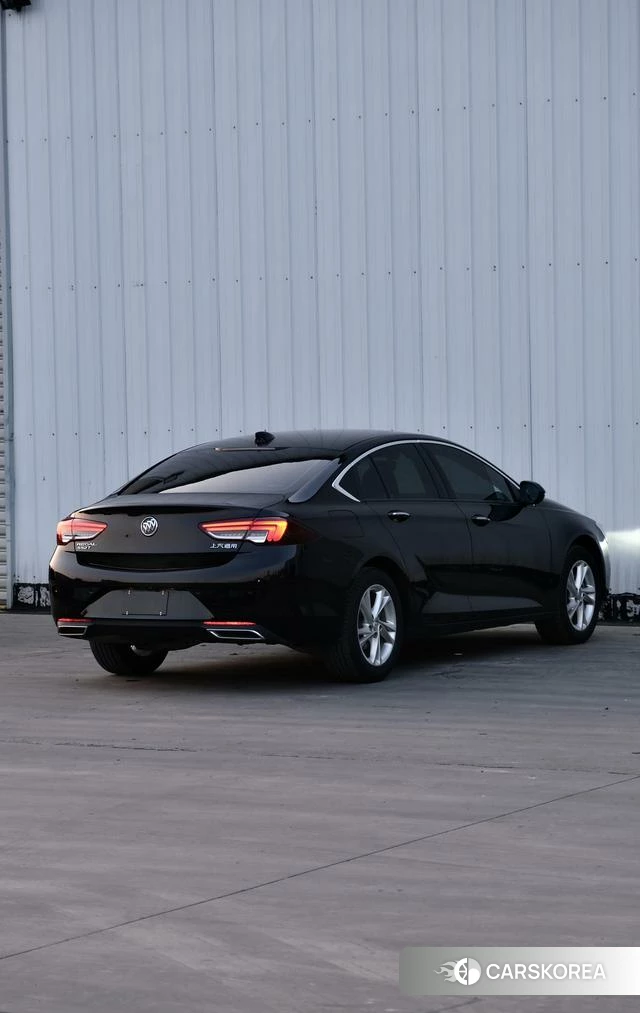 Buick Regal 2022 Черный из Китая, фото 2