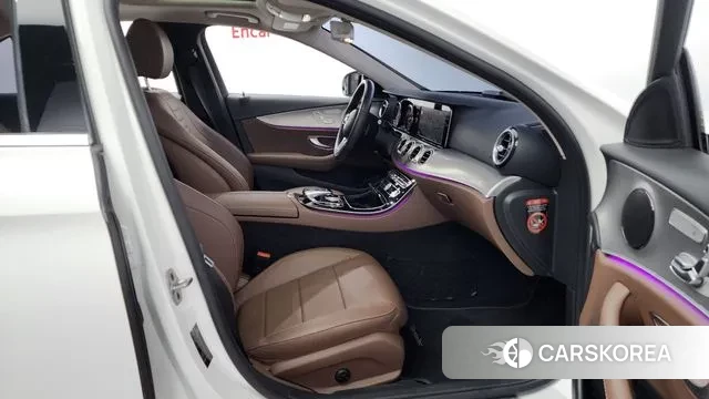 Mercedes-Benz E-Class W213 2019 Белый из Кореи, фото 2