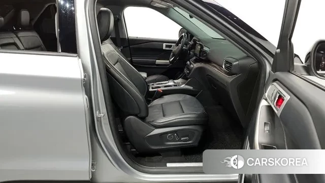 Ford Explorer 6th Generation 2020 Серебряный из Кореи, фото 2