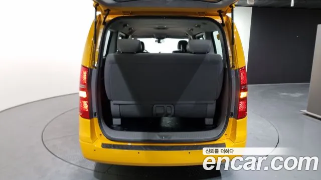 Hyundai The New Grand Starex 2018 Желтый из Кореи, фото 2