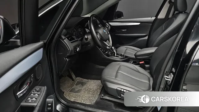 BMW 2 Series Active Tourer (F45) 2019 Черный из Кореи, фото 2