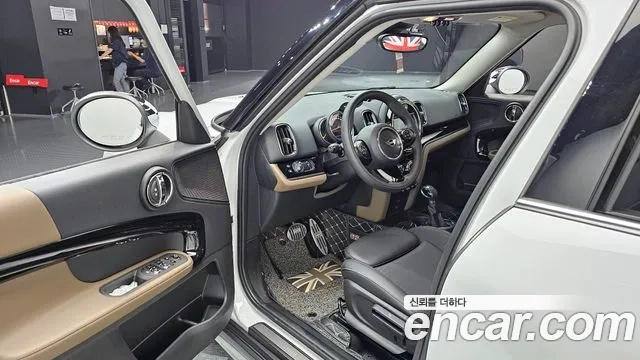 Mini Cooper Countryman 2019 Белый из Кореи, фото 2