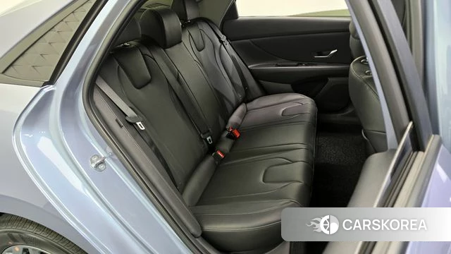 Hyundai The New Avante (CN7) 2025 Светло-серебряный цвет из Кореи, фото 2