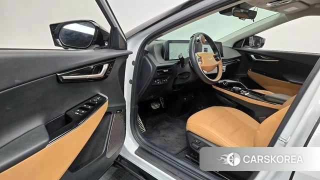 Kia EV6 2022 Белый из Кореи, фото 2