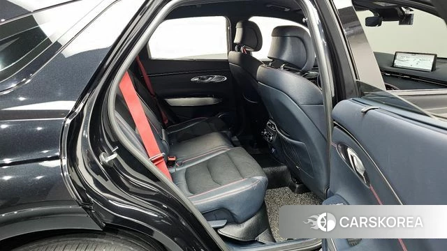 Genesis GV70 2021 Черный из Кореи, фото 2