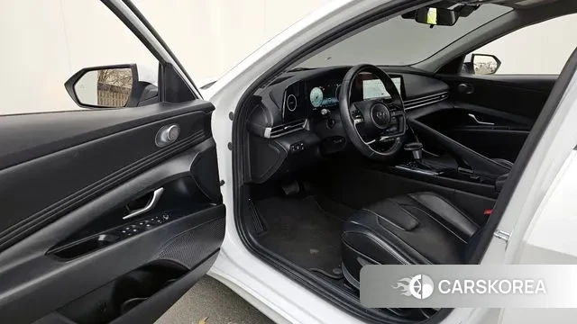 Hyundai Avante Hybrid (CN7) 2022 Белый из Кореи, фото 2