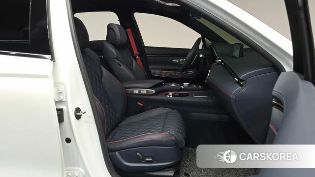 Genesis GV70 2021 Белый из Кореи, фото 2