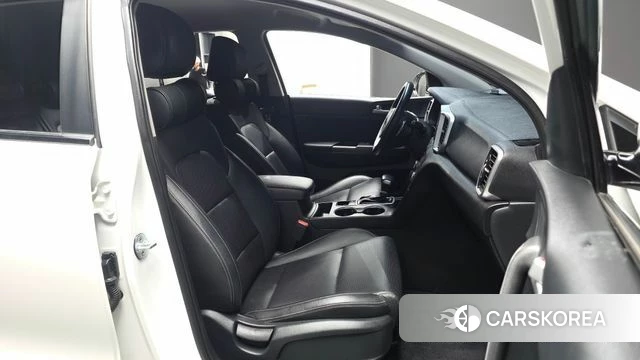 Kia Sportage The Bold 2018 Белый из Кореи, фото 2