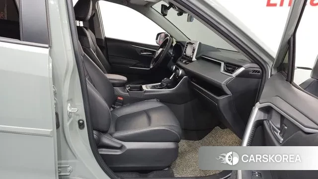 Toyota RAV4 5th Generation 2020 Светло-зеленый из Кореи, фото 2