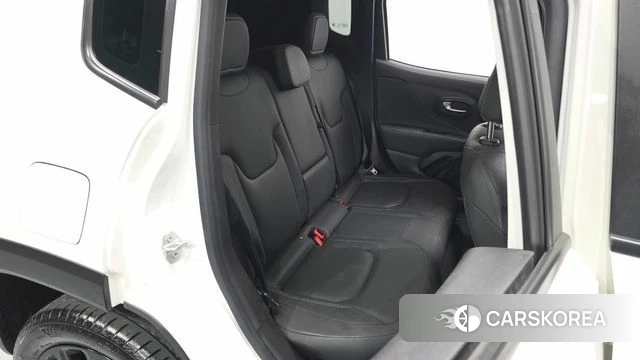 Jeep Renegade 2022 Жемчужный цвет из Кореи, фото 2