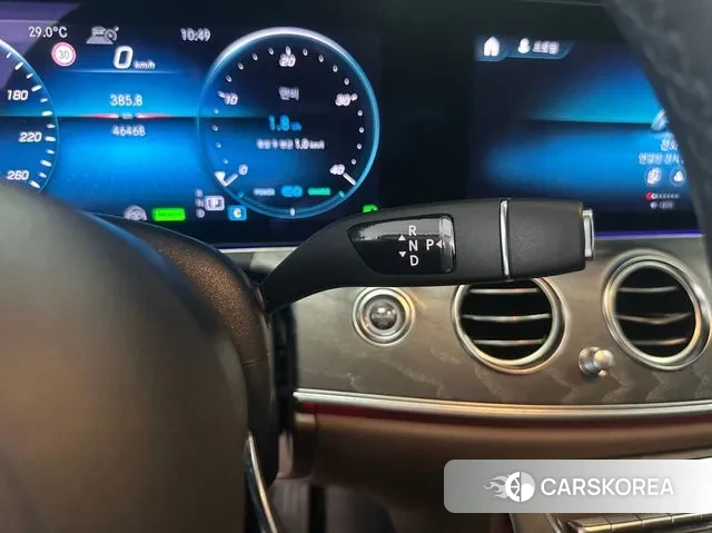 Mercedes-Benz E-Class W213 2022 Серый из Кореи, фото 2