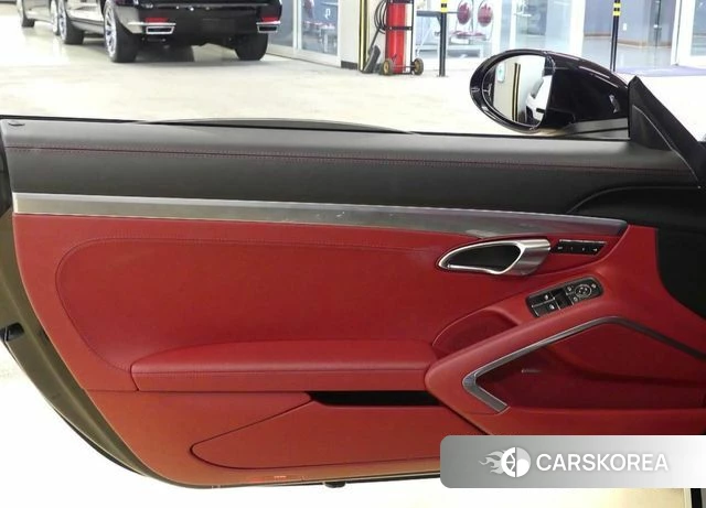 Porsche 718 Cayman 2022 Черный из Кореи, фото 2