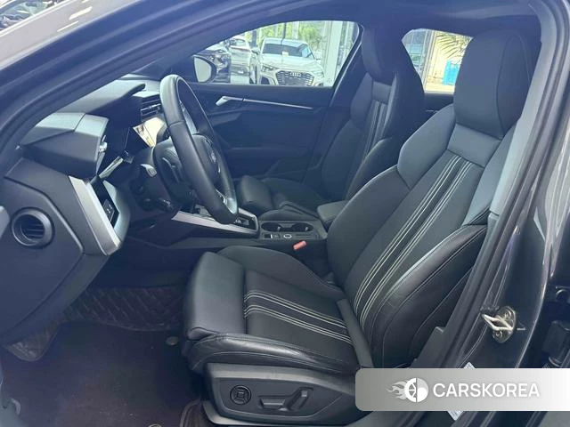 Audi A3 2022 Темно-серый из Китая, фото 2