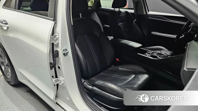 Kia K5 3rd generation 2022 Белый из Кореи, фото 2