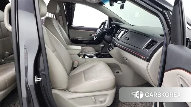 Kia The New Carnival 2018 Серый из Кореи, фото 2