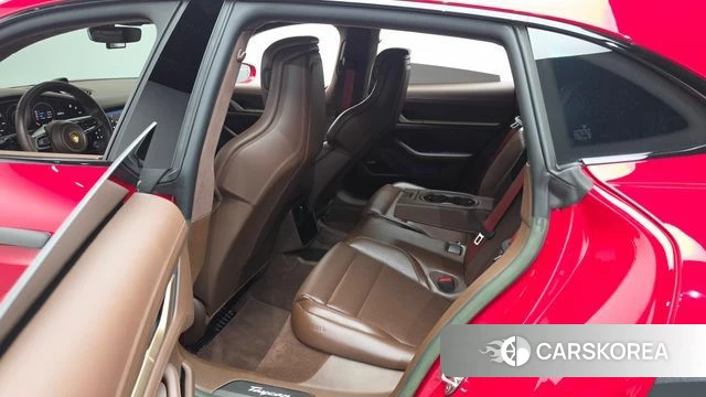 Porsche Taycan 2022 Красный из Кореи, фото 2