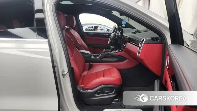 Porsche Cayenne (PO536) 2022 Серебристо-серый из Кореи, фото 2