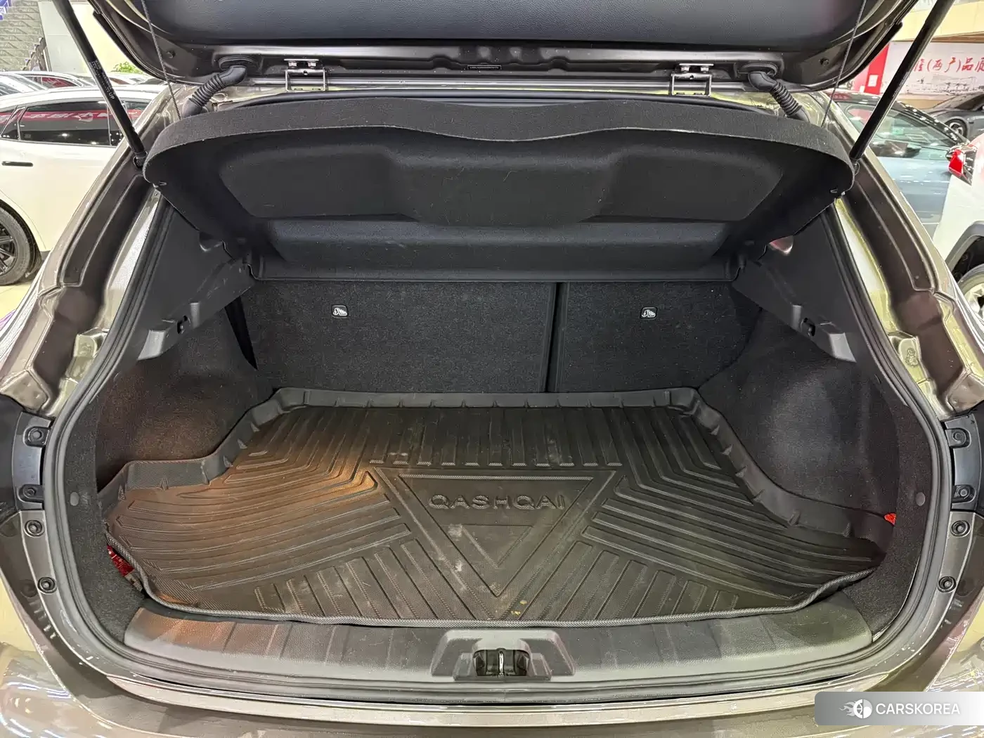 Nissan Qashqai 2022 Champagne/brown из Китая, фото 2