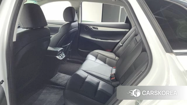 Hyundai The New Grandeur IG Hybrid 2022 Белый из Кореи, фото 2