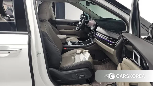 Kia The New Carnival 4th Generation 2025 Белый из Кореи, фото 2